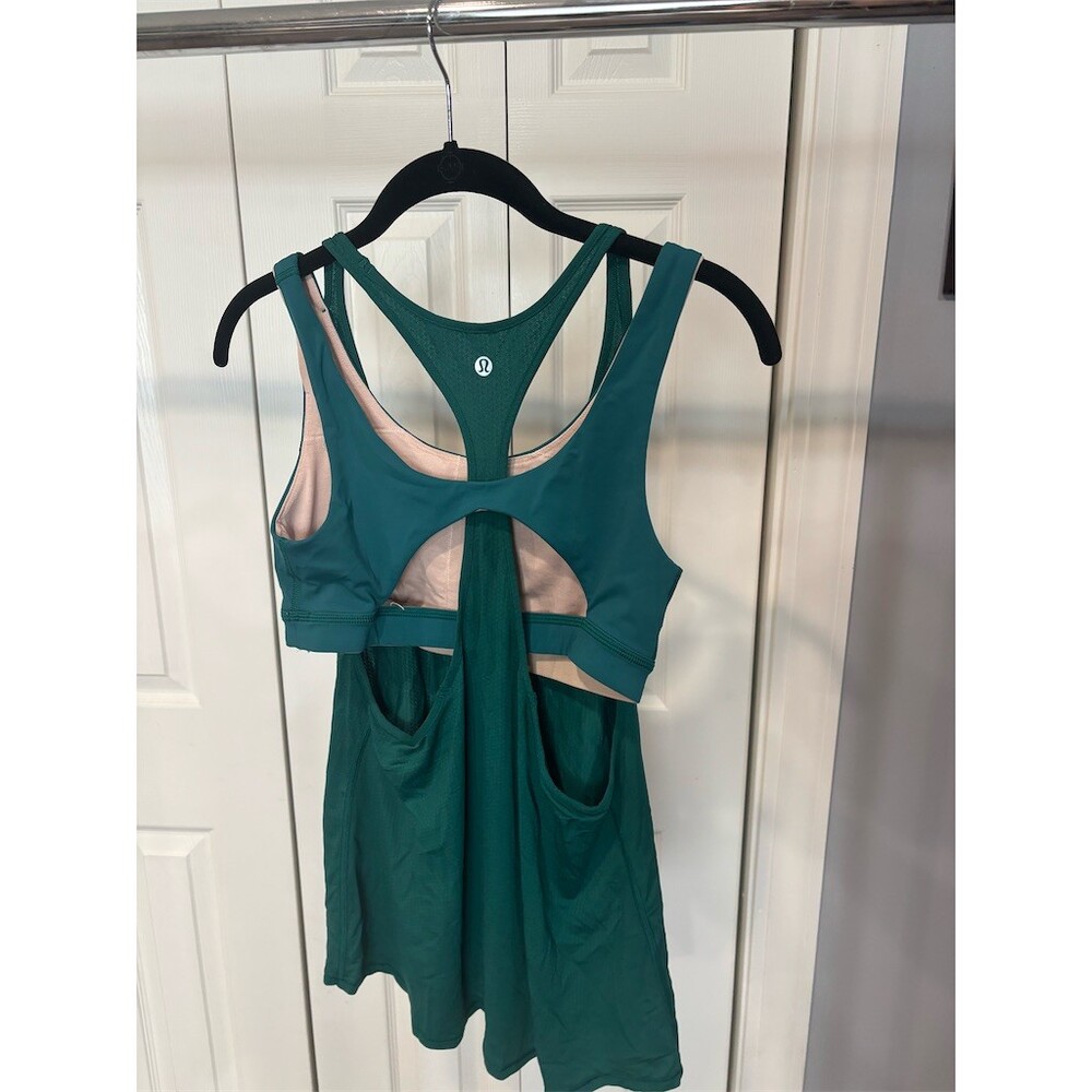 Lululemon Tank Top Womens 8 Teal Built-In Bra Racerback Mesh Back